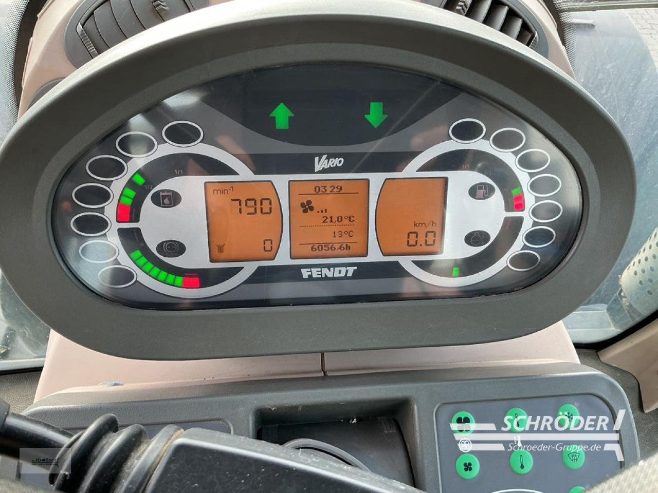 Traktor des Typs Fendt 933 VARIO | NUR 6057 STUNDEN !!, Gebrauchtmaschine in Penzlin (Bild 25)